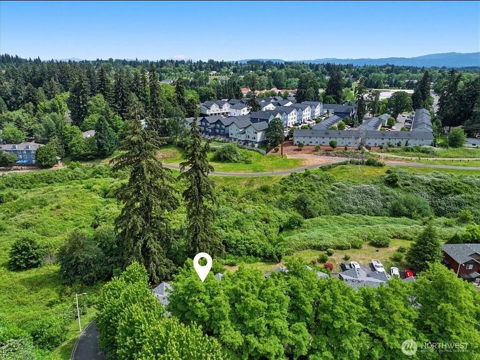 1st image of 2711 Rossiter Ln