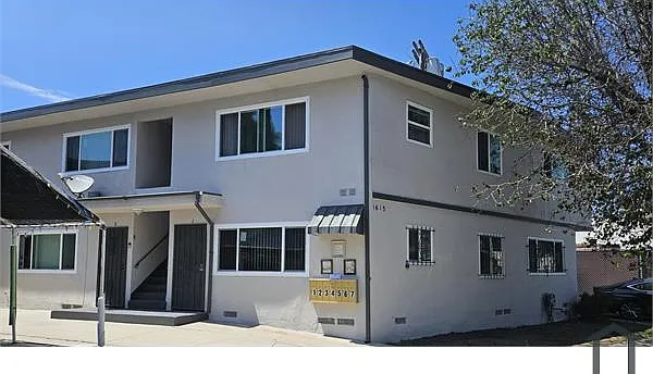 1615 S Dunsmuir Ave #1 — Photo 1