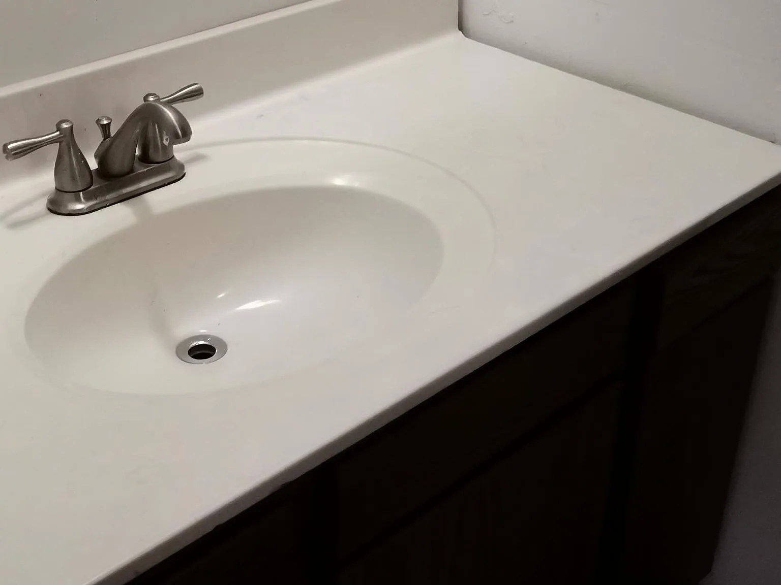 2 bed, 850 sqft, $1,350 — Photo 2