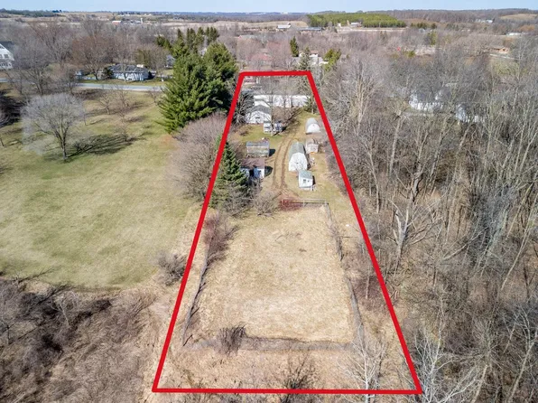 W7883 Center ROAD, Glenbeulah, WI 53023