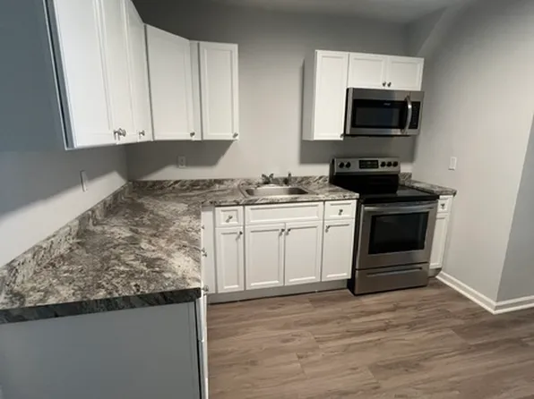 8 Vine St APT 203, Schenectady, NY 12302
