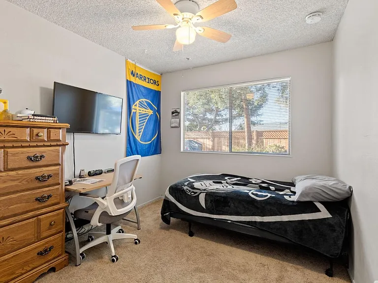 2249 Shadowtree Dr — Photo 12
