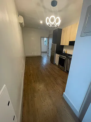 Rented by Reside New York | media 11