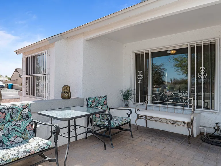 8742 W Meadowbrook Ave — Photo 6
