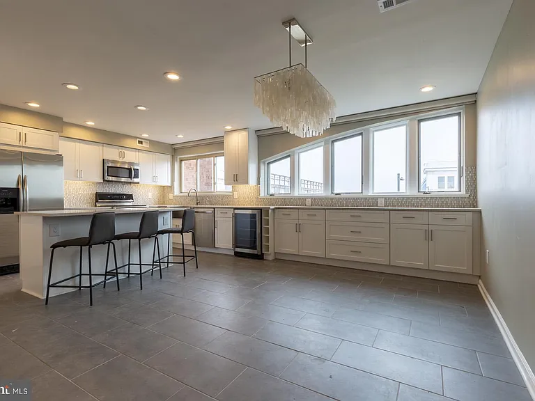 1 Christian St #31 — Photo 1