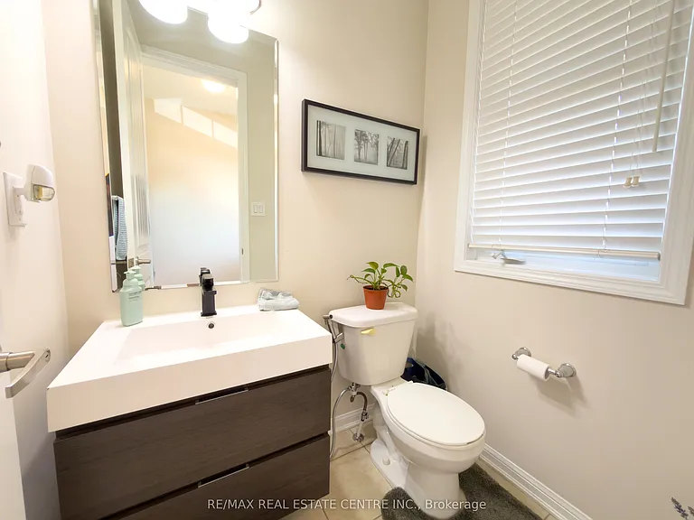 288 Ruhl Dr — Photo 2