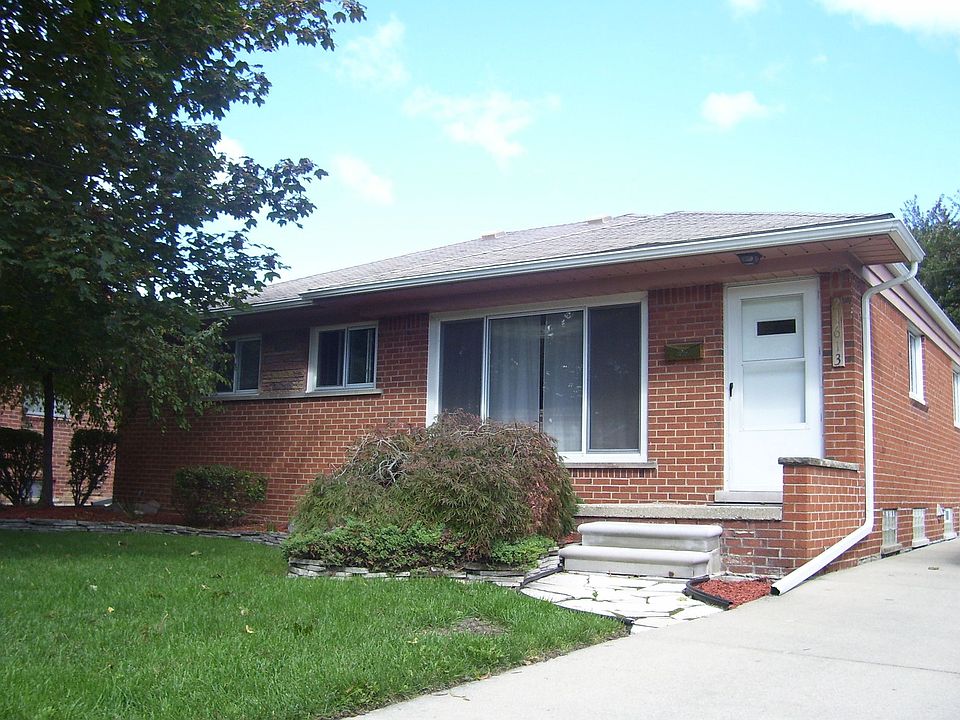 21619 Lakebreeze