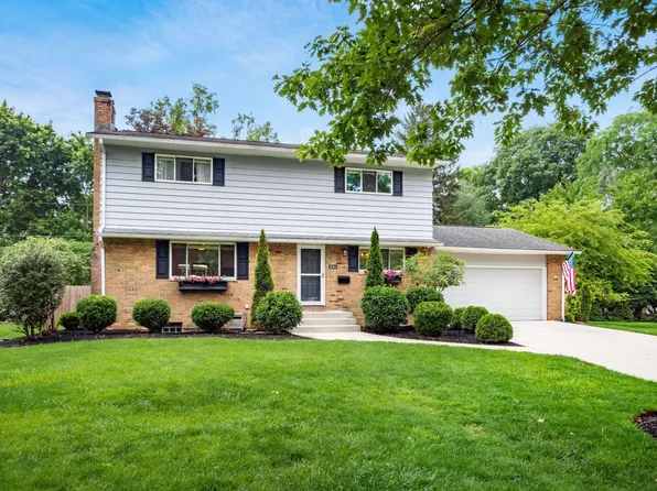 231 Chaucer Ct, Worthington, OH 43085