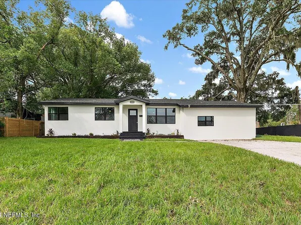 1606 BROOKSIDE Circle E, Jacksonville, FL 32207