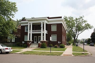 2nd image of 1726 Hughitt Ave