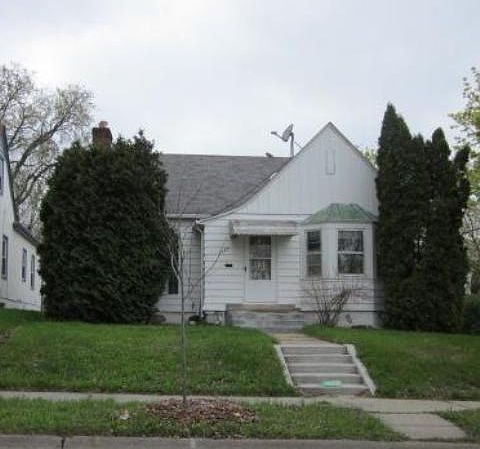 1st image of 3257 Russell Ave N