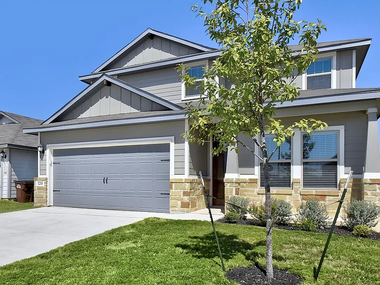 1215 Meyers Mdw — Photo 4
