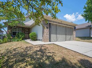 241 Black Water Ln, Lexington, KY 40511
