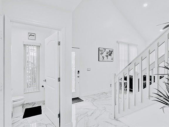 4th image of 128 N Royal Pine Circle