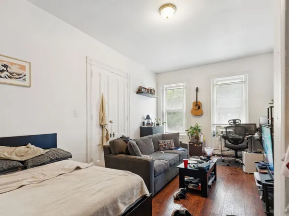 247 Pacific Avenue image 10 of 29