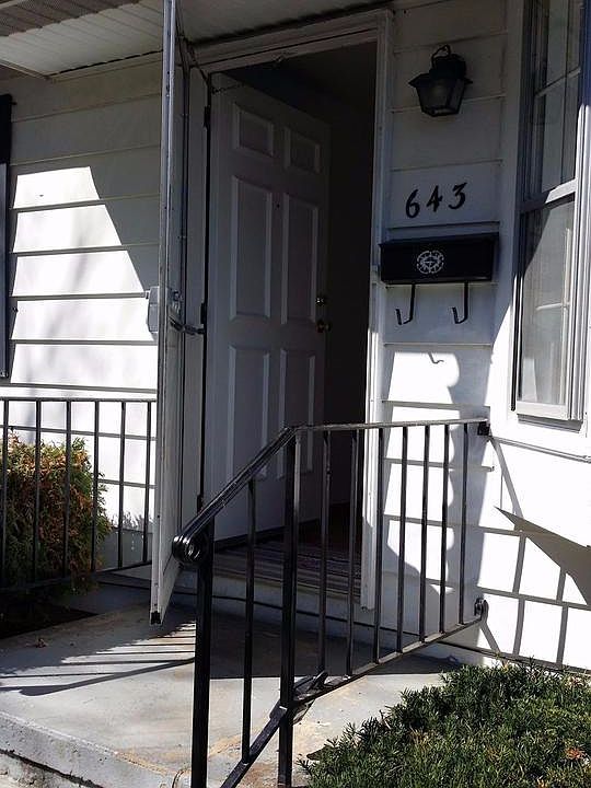 1st image of 643 Hollingsworth Dr