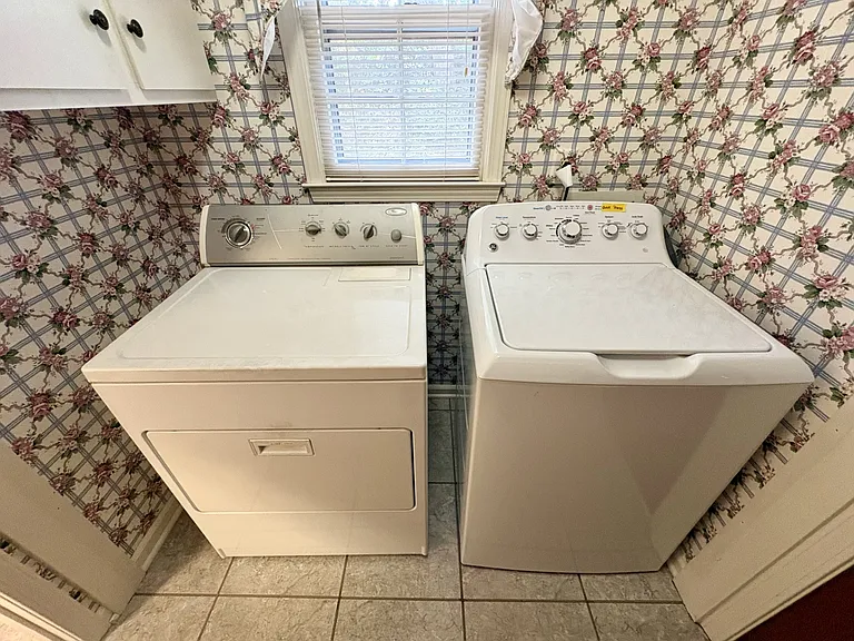 1003 Chambers Ln — Photo 35