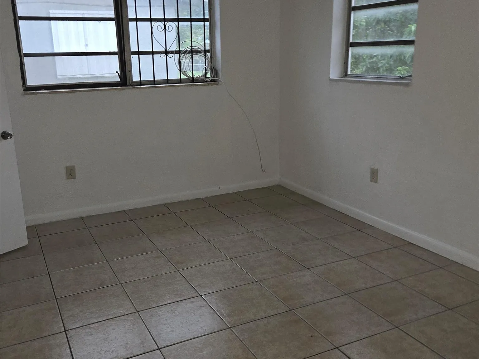 2 bed, 1.0 bath, 1560 sqft, $2,100 — Photo 3