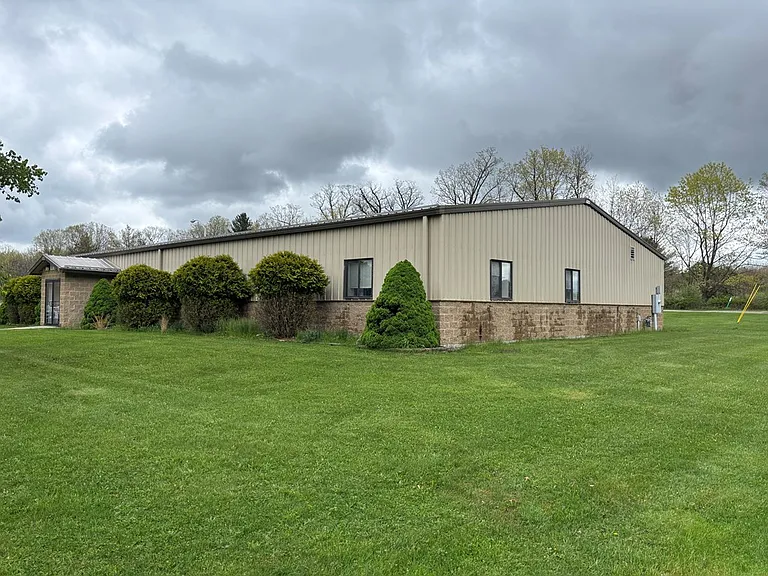 447 Career Ln — Photo 24