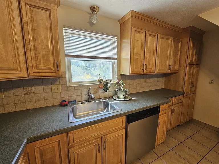 91 Irving St #91 — Photo 10