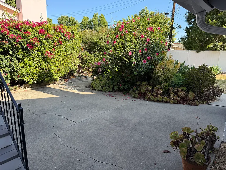 5637 Kent Pl — Photo 32