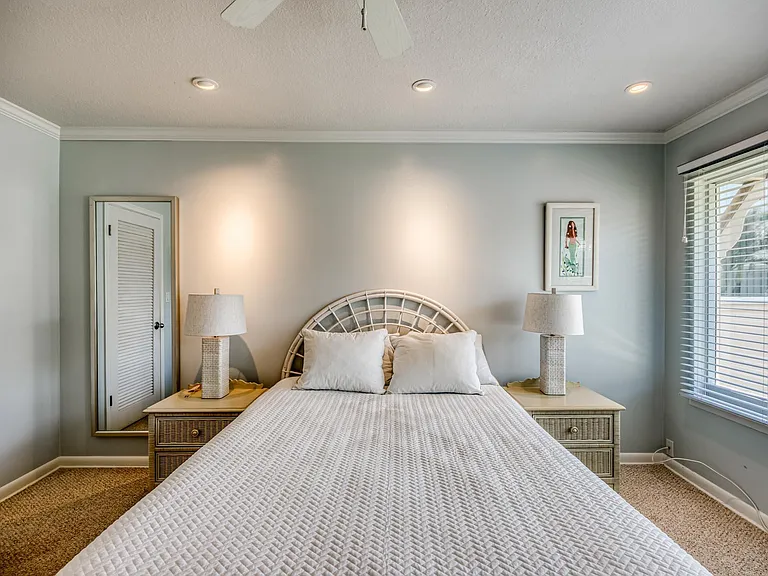 1501 NE Ocean Blvd #8 — Photo 18