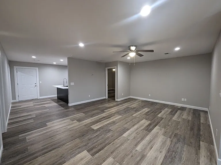 25 Southstone Dr — Photo 2