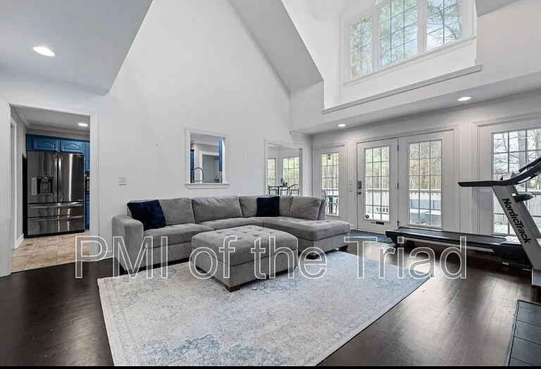 2766 Briaroak Dr — Photo 9