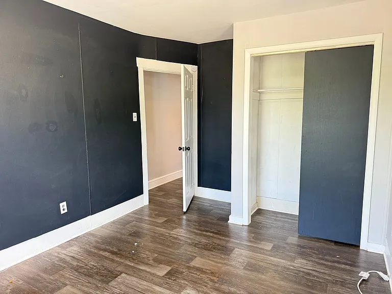 2146 Main St — Photo 15