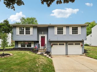1183 Garth Dr, Kent, OH 44240