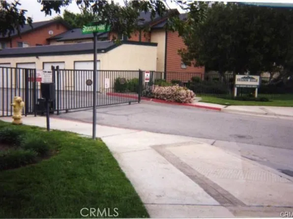 2655 Shadow Hills Dr APT 37, San Bernardino, CA 92407