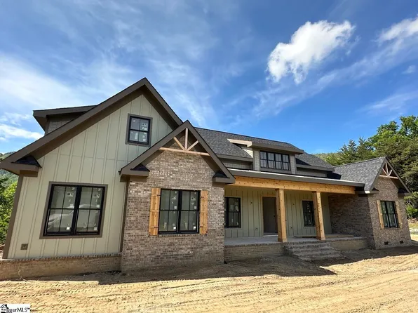 2 Flintfire Ln, Landrum, SC 29356