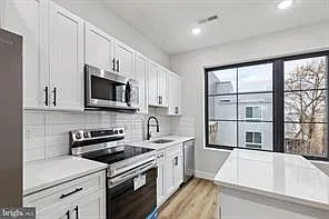 1840-42 N Gratz St #3 — Photo 2