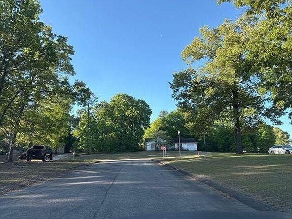 5th image of 1019 Paddock Ln