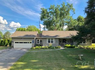 308 E Roosevelt Ave, Onarga, IL 60955