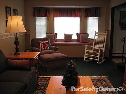 3rd image of 34 Knight Ln