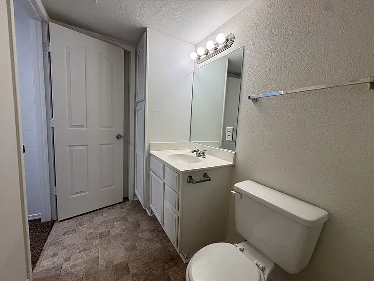 1344 Park Ln #1 — Photo 26