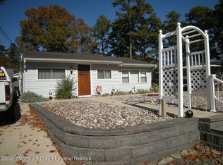 704 Tampa Rd, Forked River, NJ 08731