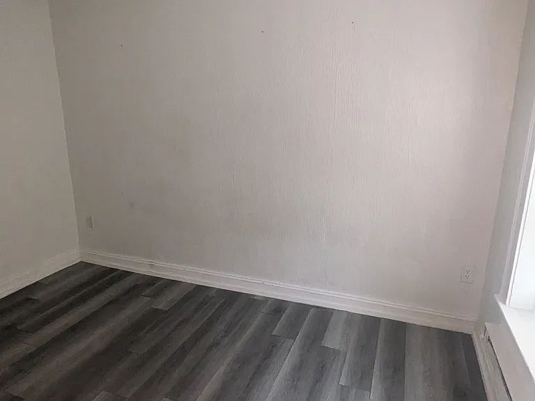 910 Randolph St #2 — Photo 5