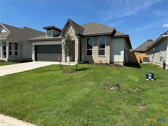 2nd image of 624 Tule Canyon Dr