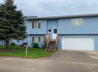1402 N Harrison Ave, Pierre, SD 57501
