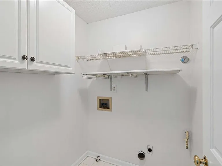 6285 Barwick Ln — Photo 14