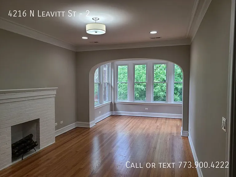 4216 N Leavitt St #2 — Photo 3