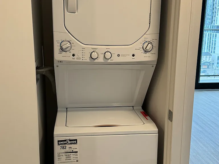 1 Jarvis St #1208 — Photo 8