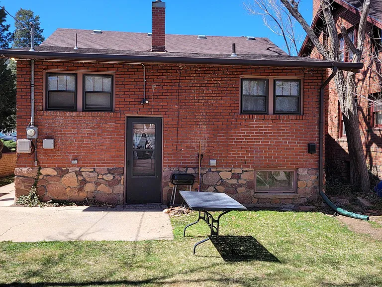 1140 11th St — Photo 10