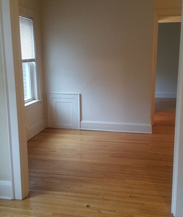 1st image of 3418 Emerson Ave S APT 304