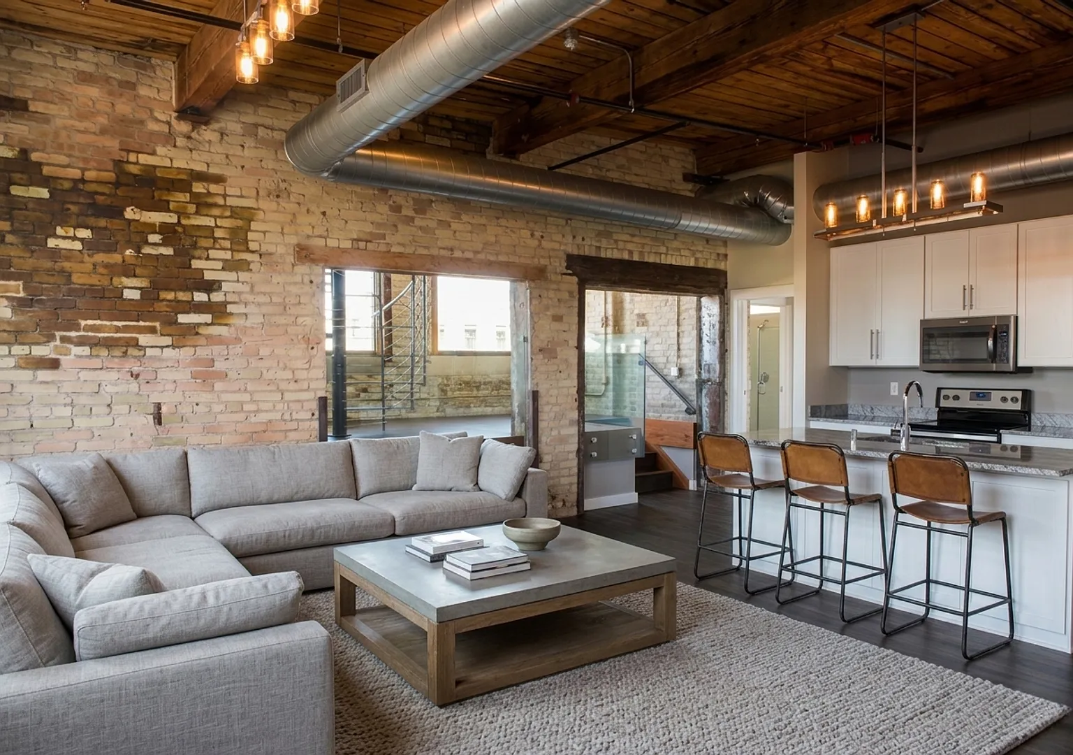 2 bed, 1950 sqft, $5,500 — Photo 1
