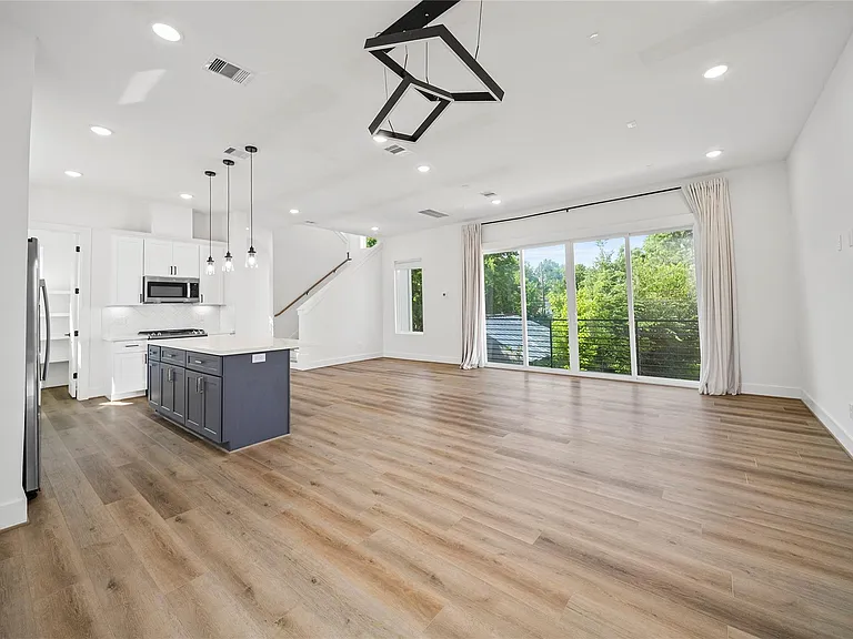 3215 Ennis St #D — Photo 8