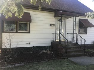 16944 Riverside Dr, Tinley Park, IL 60477