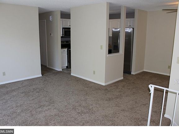 2nd image of 2470 Cobble Hill Alcove APT A